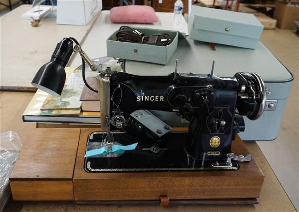 SINGER SEWING MACHINE MODEL 316 G