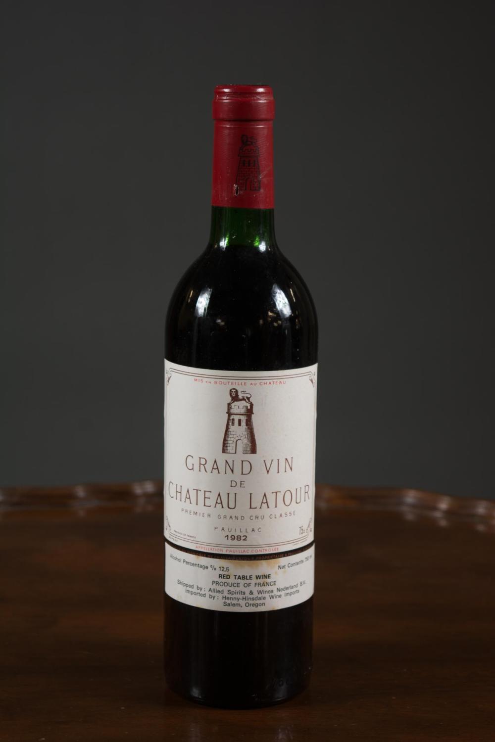 SINGLE BOTTLE OF VINTAGE FRENCH RED