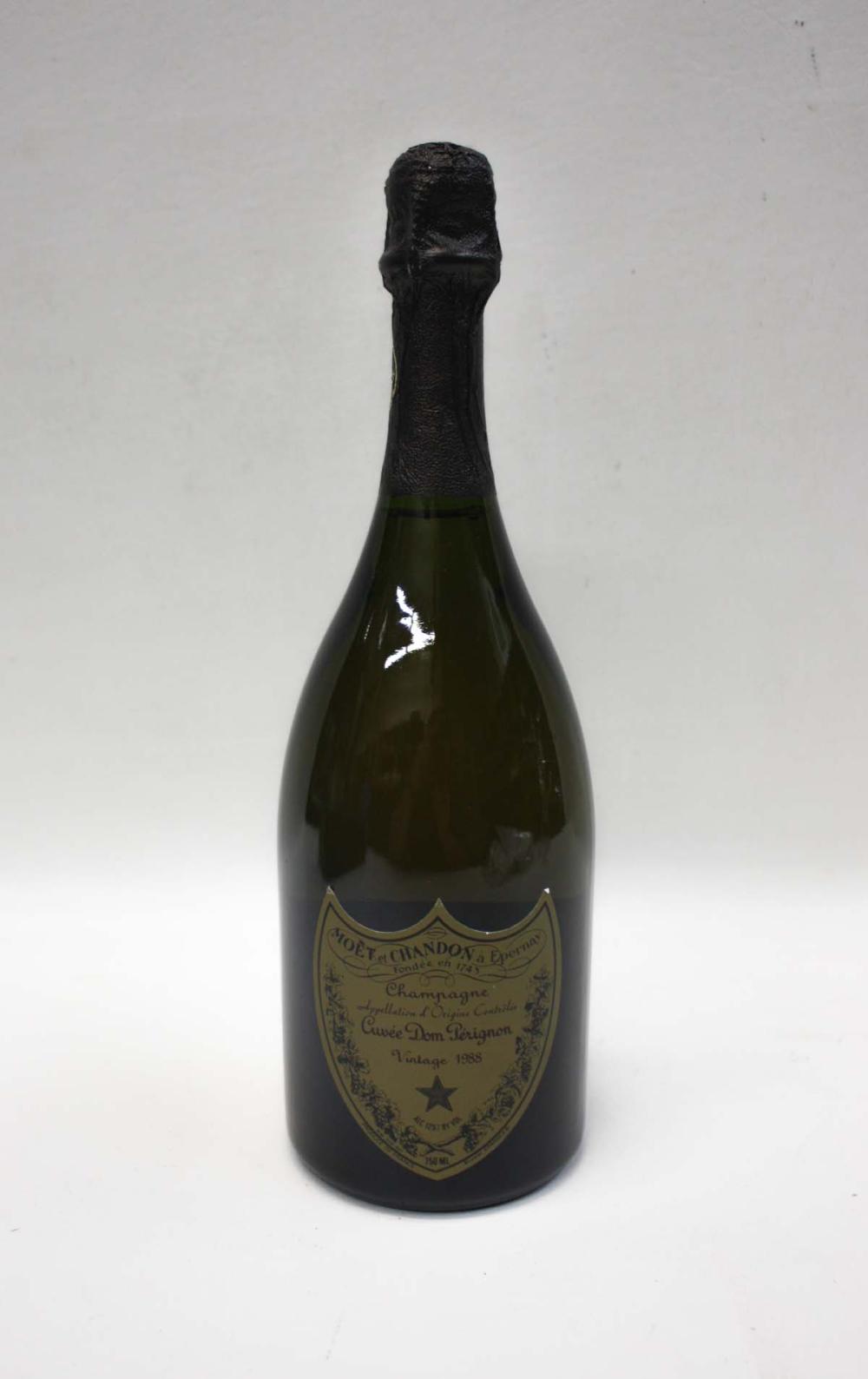 SINGLE BOTTLE OF VINTAGE FRENCH