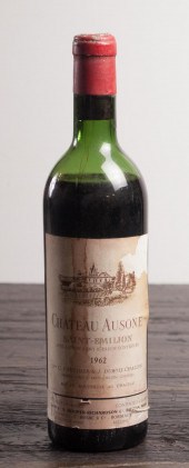 SINGLE BOTTLE OF VINTAGE FRENC