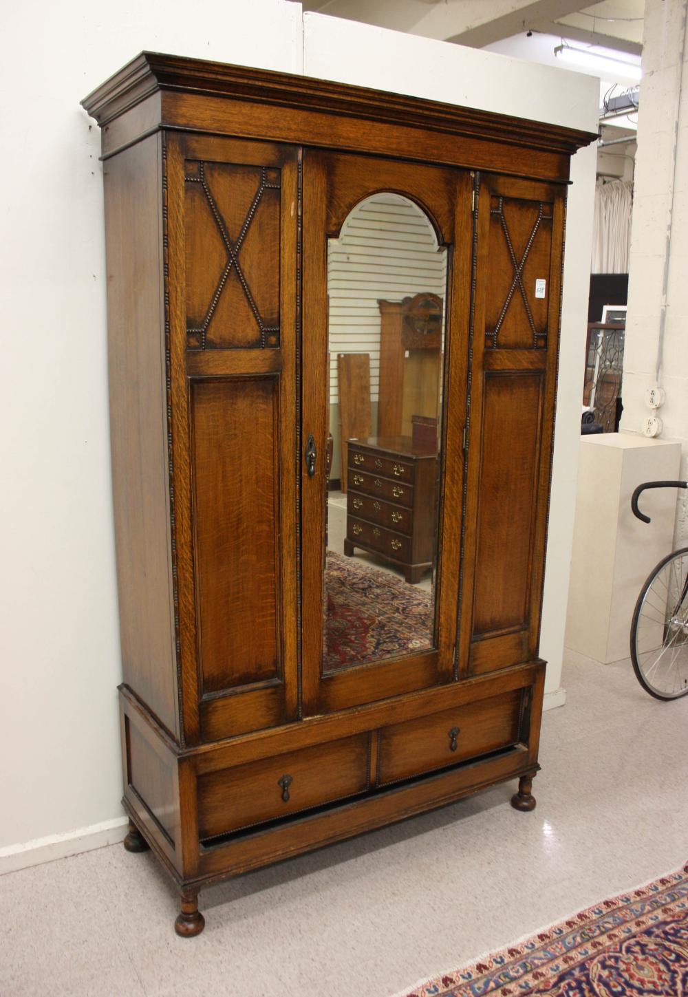 SINGLE DOOR OAK WARDROBE,