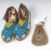 Sioux Beaded Hide Moccasins an