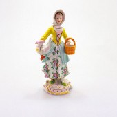 SITZENDORF PORCELAIN FIGURINE,