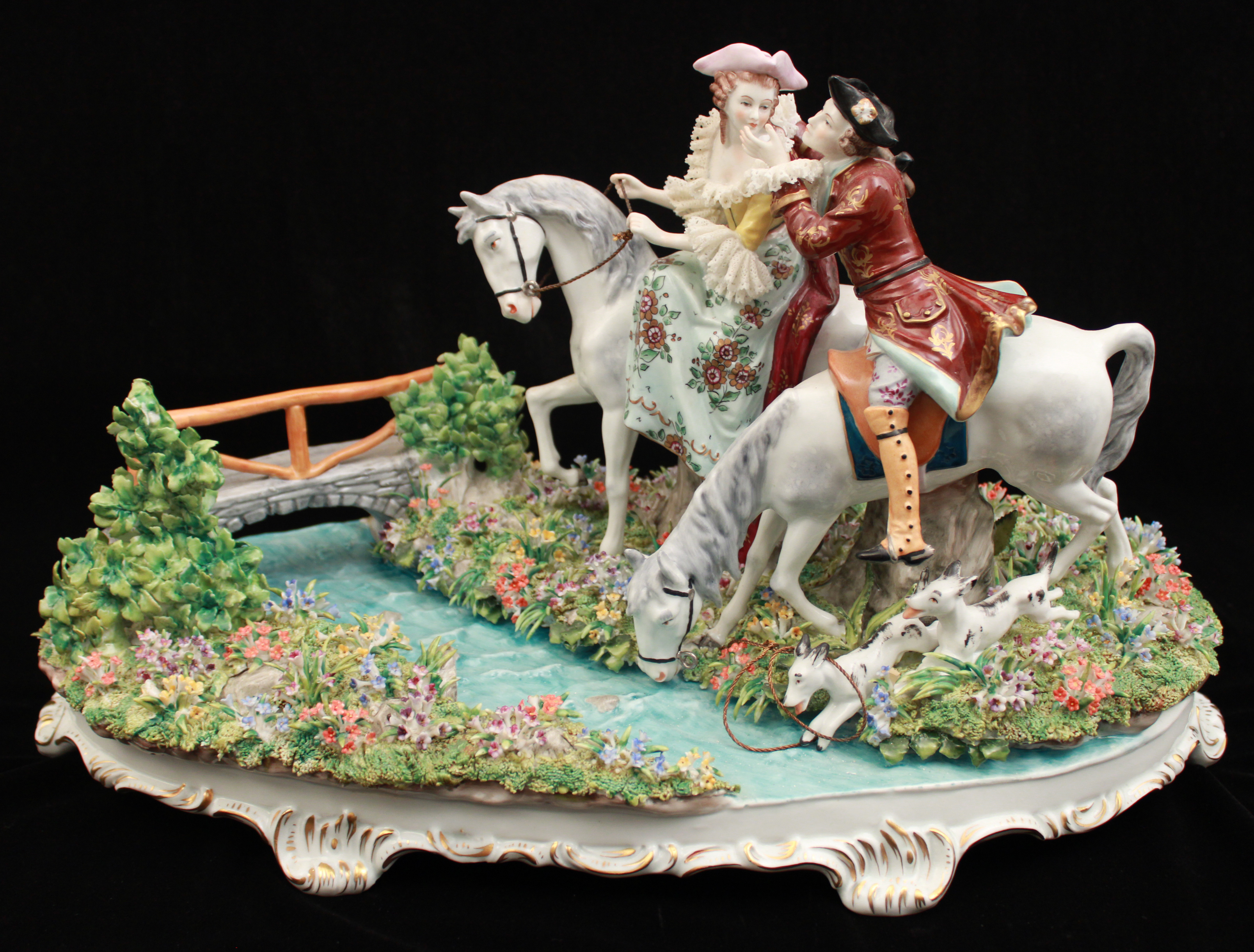 SITZENDORF PORCELAIN TABLE MODEL OF
