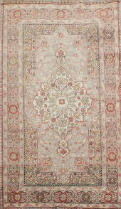 SIVAS RUG approx. 7' x 4'4'';