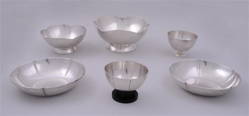 SIX AMERICAN SILVER BOWLS
