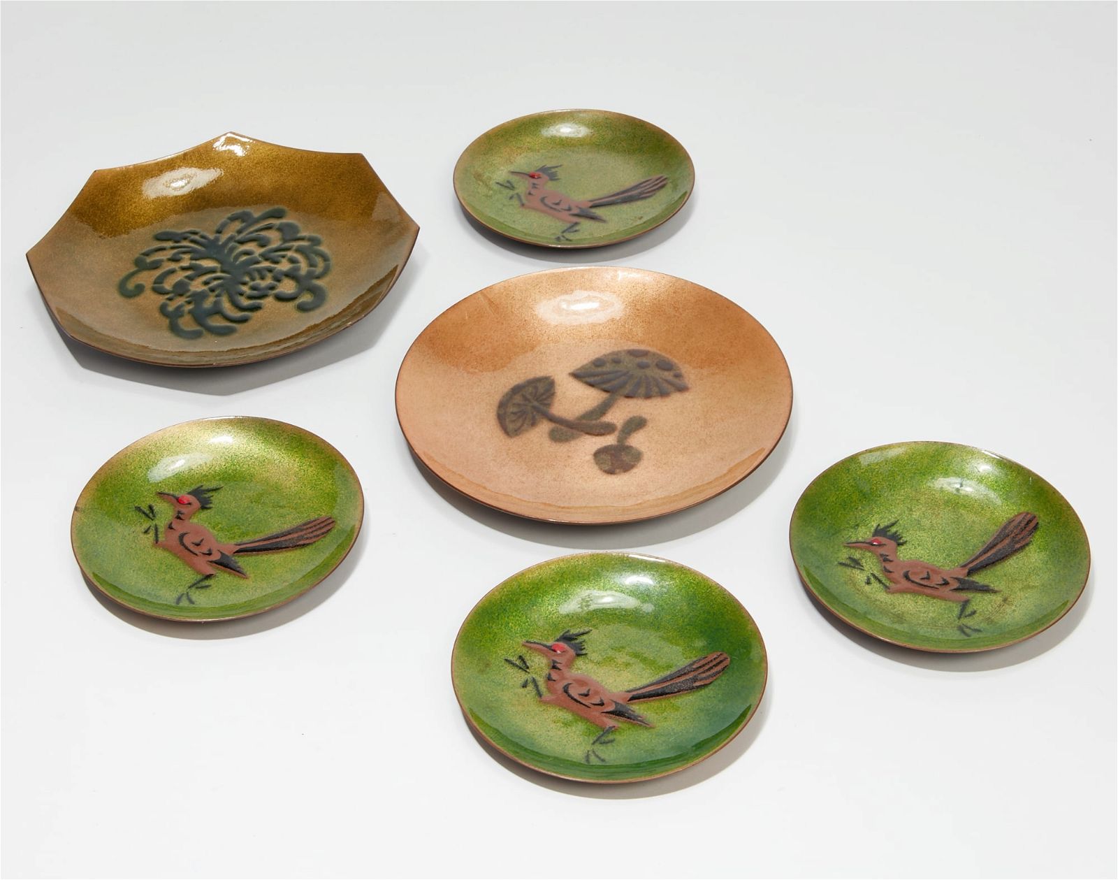 SIX ANNEMARIE DAVIDSON ENAMELED