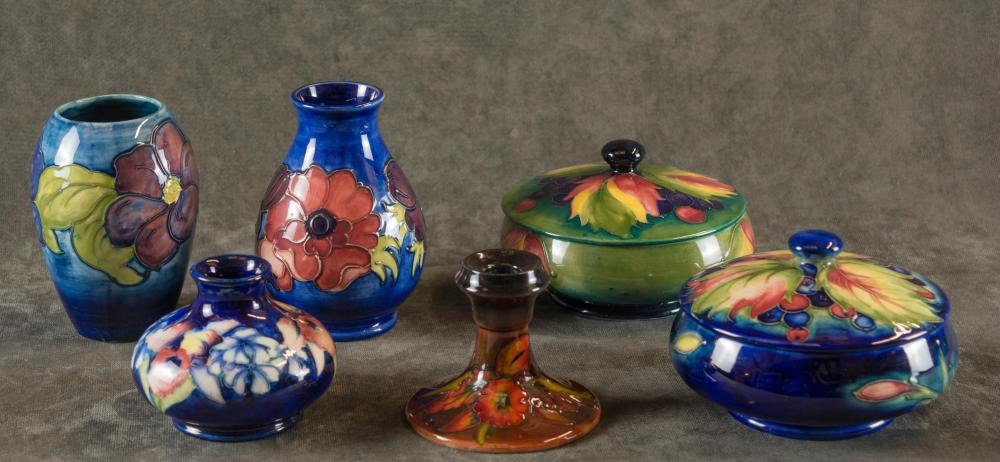 SIX ARTICLES OF ENGLISH MOORCROFT
