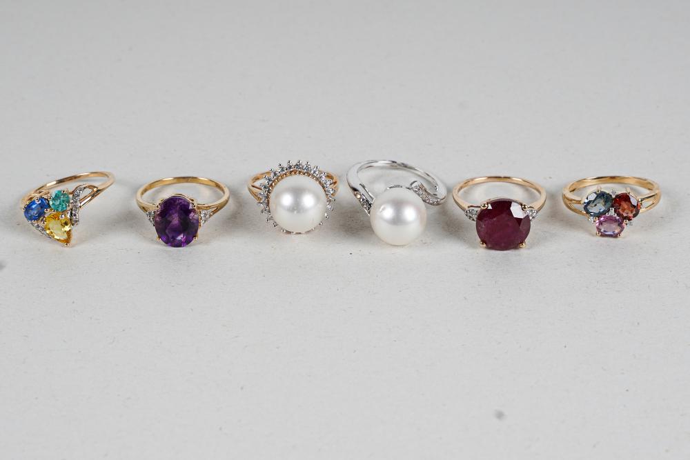 SIX ASSORTED 10 KARAT YELLOW GOLD
