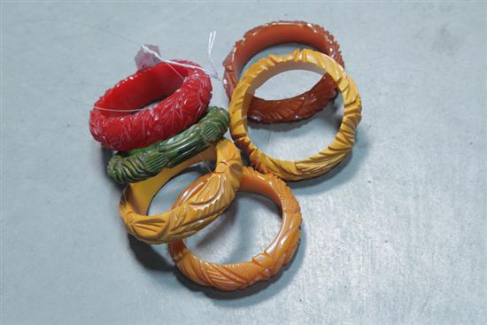 SIX BAKELITE BRACELETS. All bangles