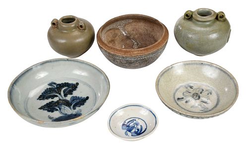 SIX CHINESE CERAMIC OBJECTStwo blue