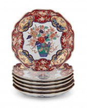 SIX CHINESE IMARI PORCELAIN PL