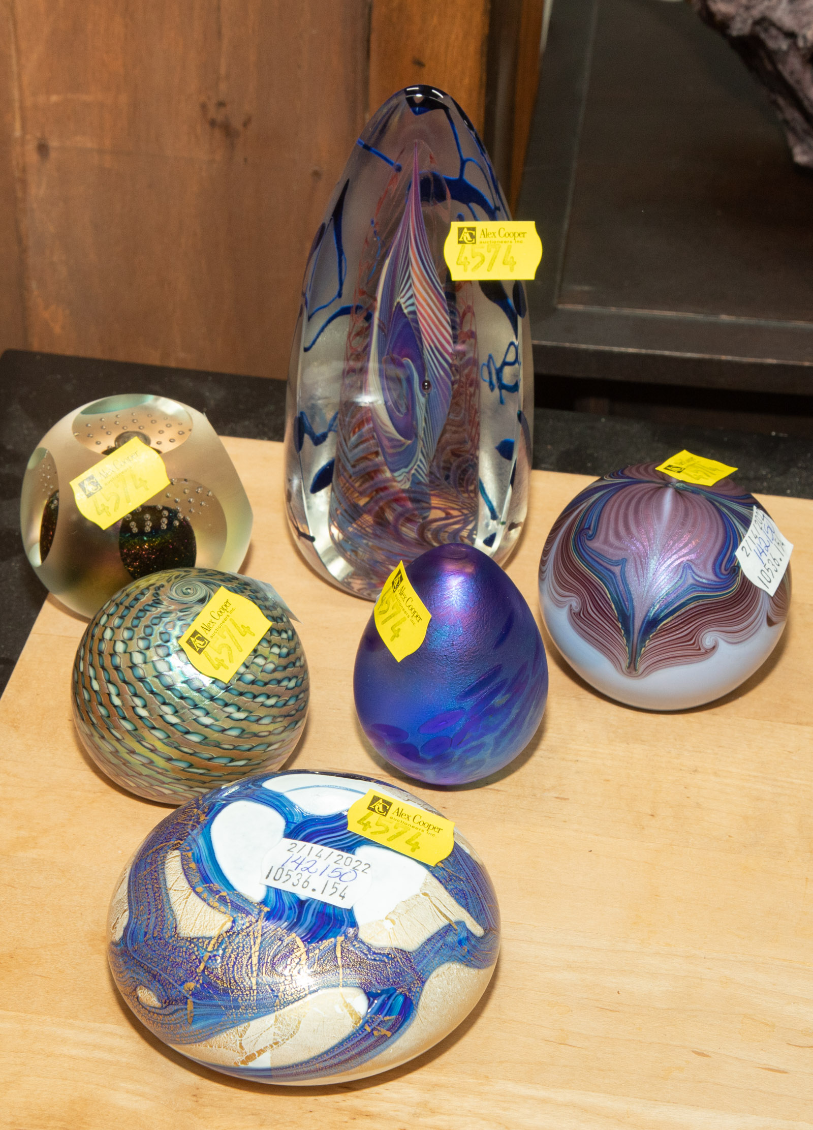 SIX CONTEMPORARY SIGNED ART GLASS