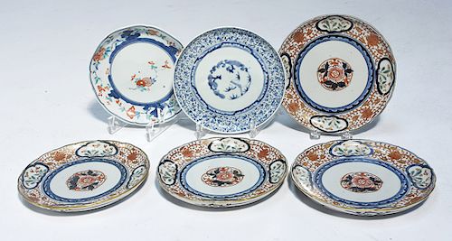 SIX EARLY 19TH C. IMARI PLATESSix