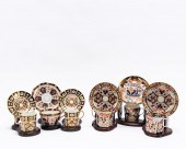 SIX ENGLISH IMARI CUPS & SAUCE