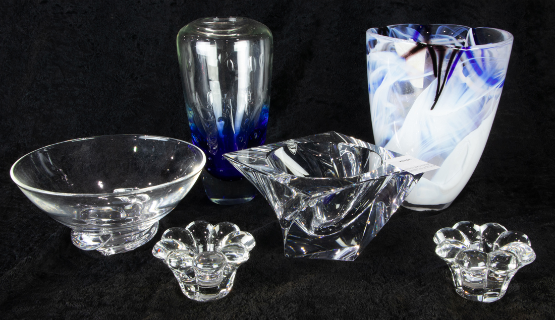 SIX GLASS TABLE ARTICLES Six