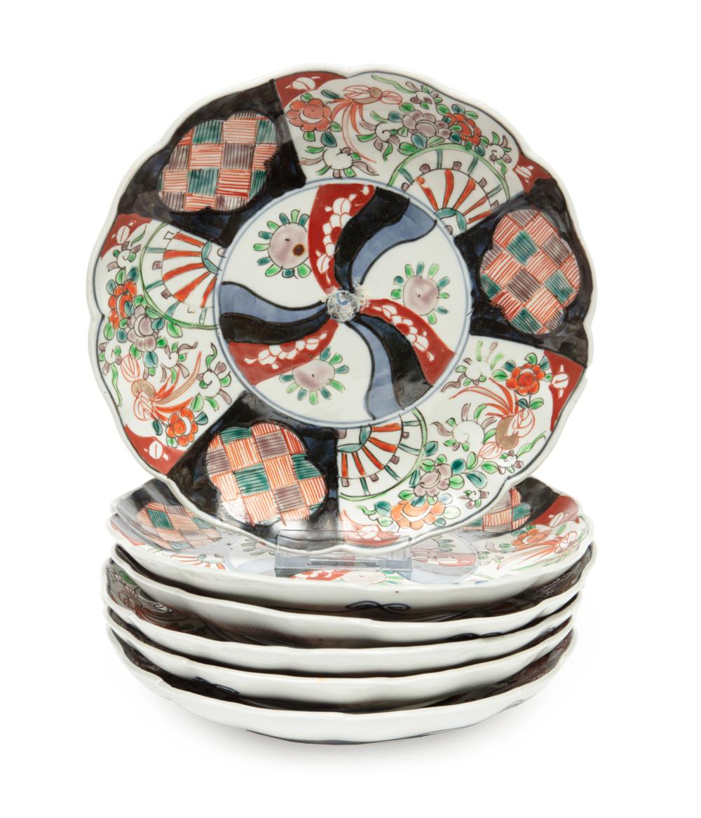 SIX JAPANESE IMARI PORCELAIN
