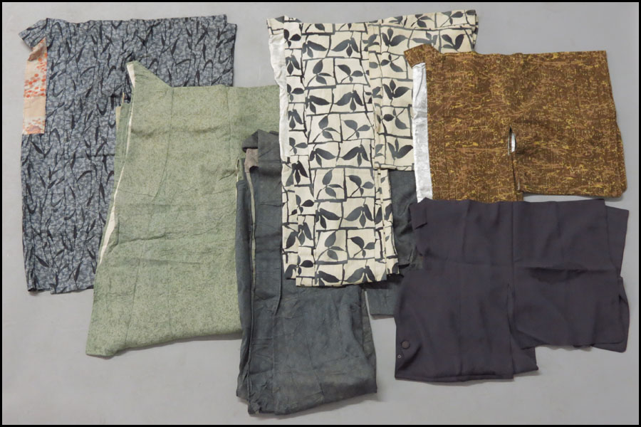 SIX JAPANESE KIMONOS. Condition: No