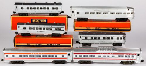 SIX LIONEL TRAIN CARSSix Lionel