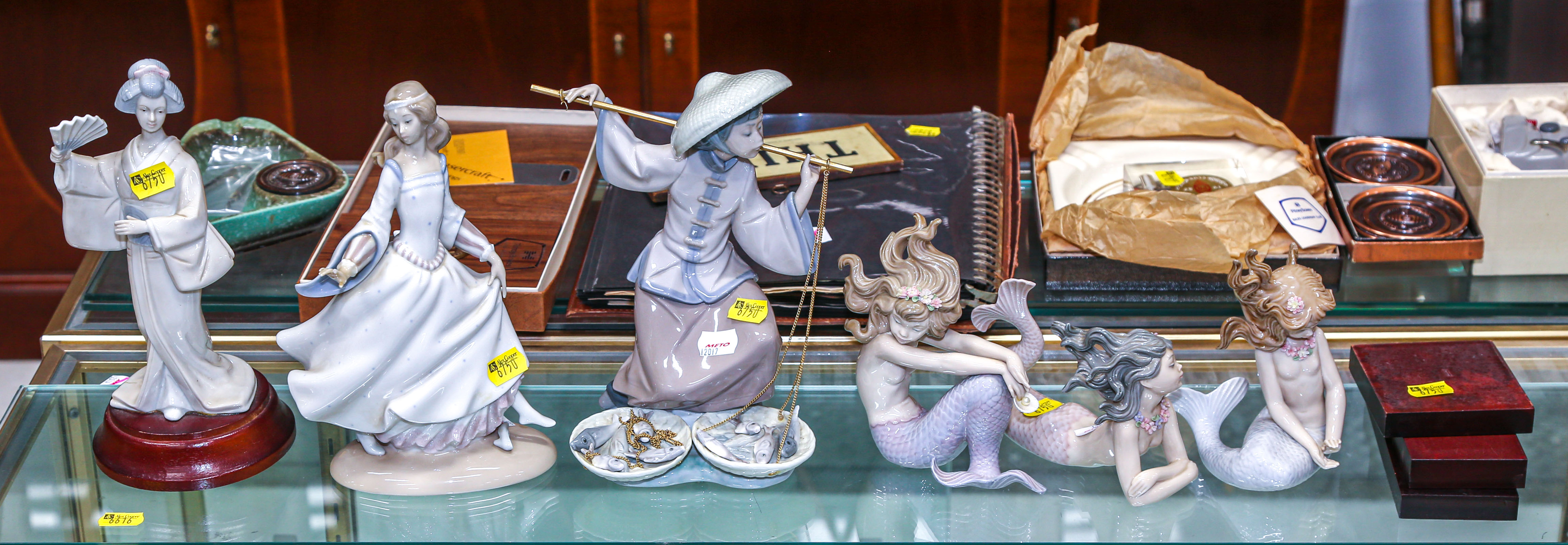 SIX LLADRO PAINTED PORCELAIN
