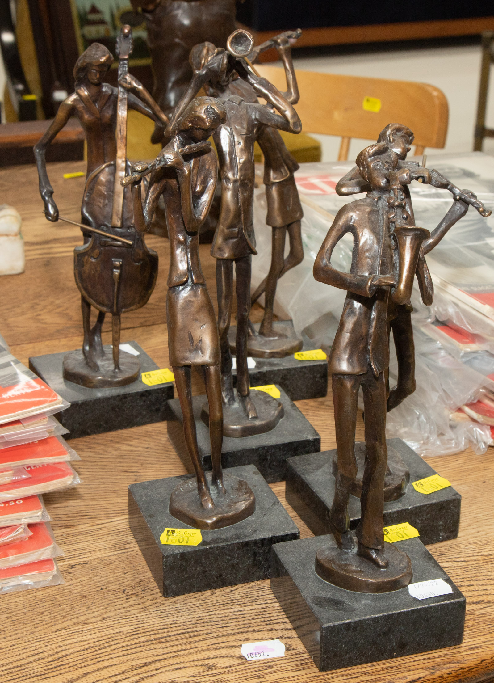 SIX MODERN BRONZE MUSICIANS .