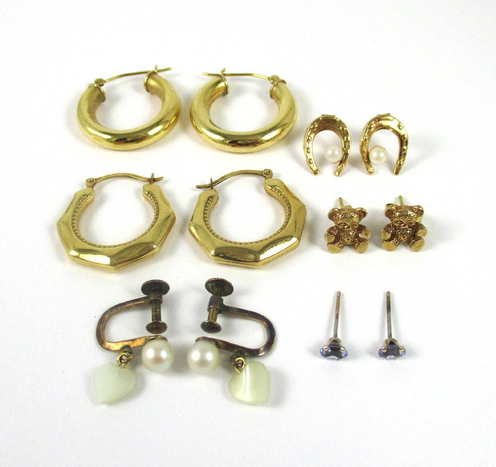 SIX PAIRS OF GOLD EARRINGS,