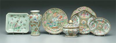 Six pieces Chinese famille rose :