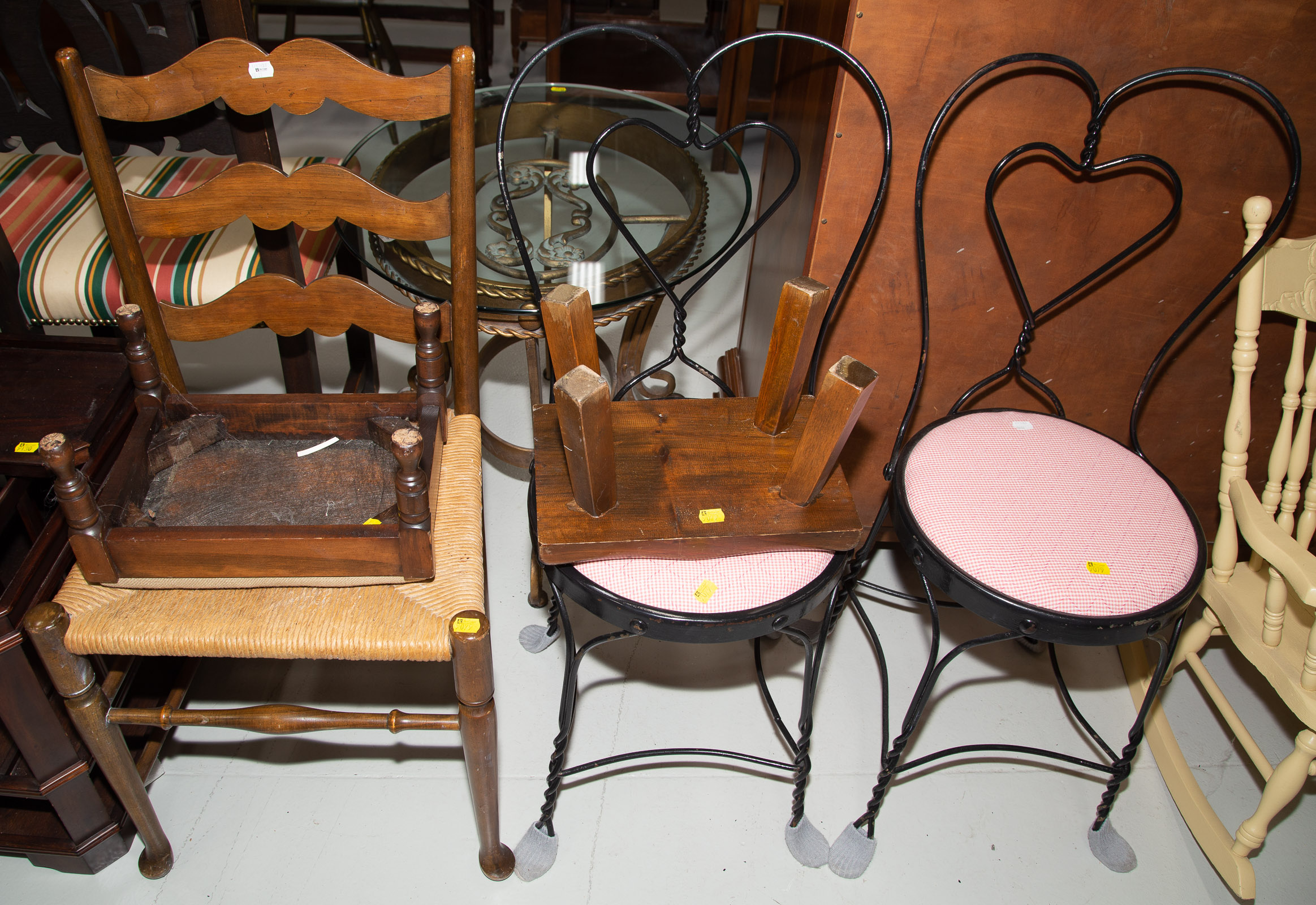 SIX PIECES OF ASSORTED FURNITURE