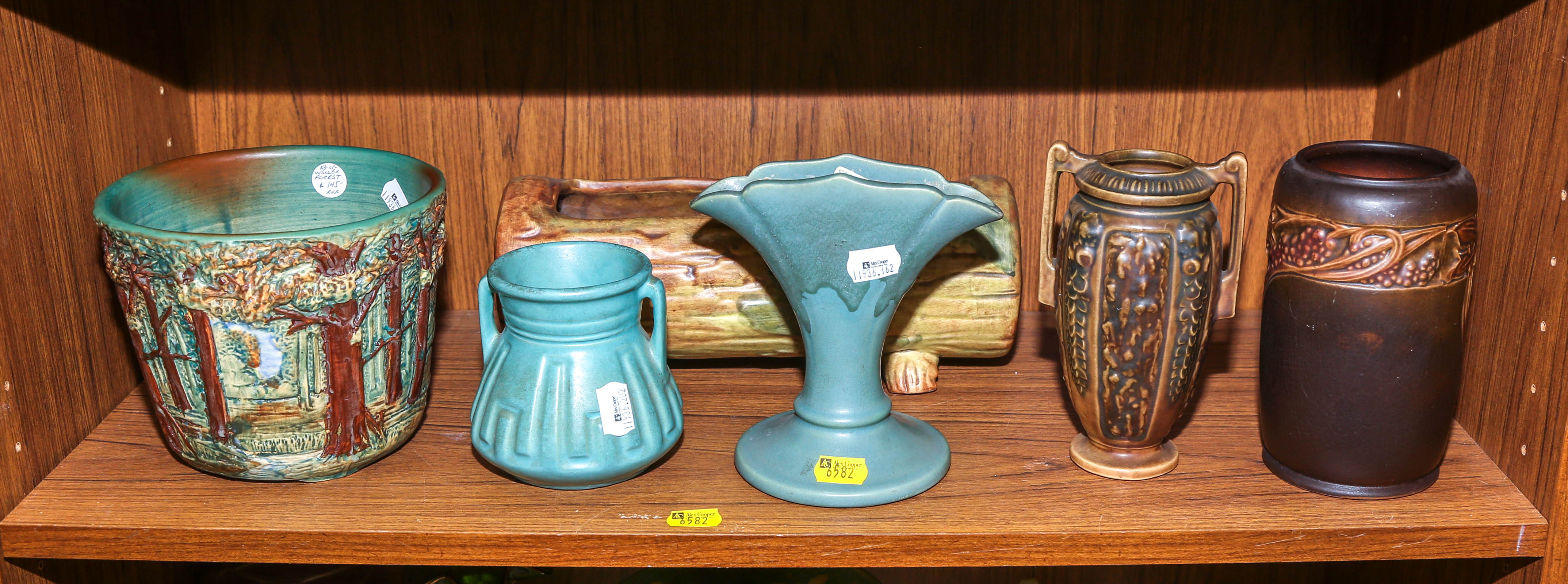 SIX PIECES OF ROSEVILLE & WELLER