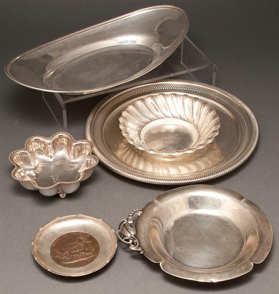 Six silver table articles by