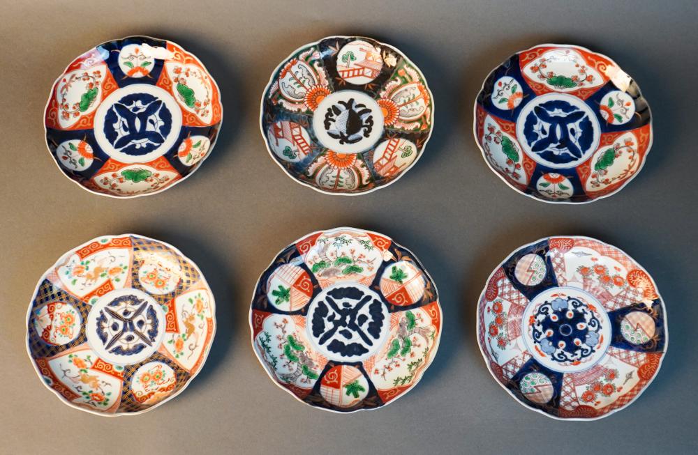 SIX SINO-JAPANESE IMARI AND