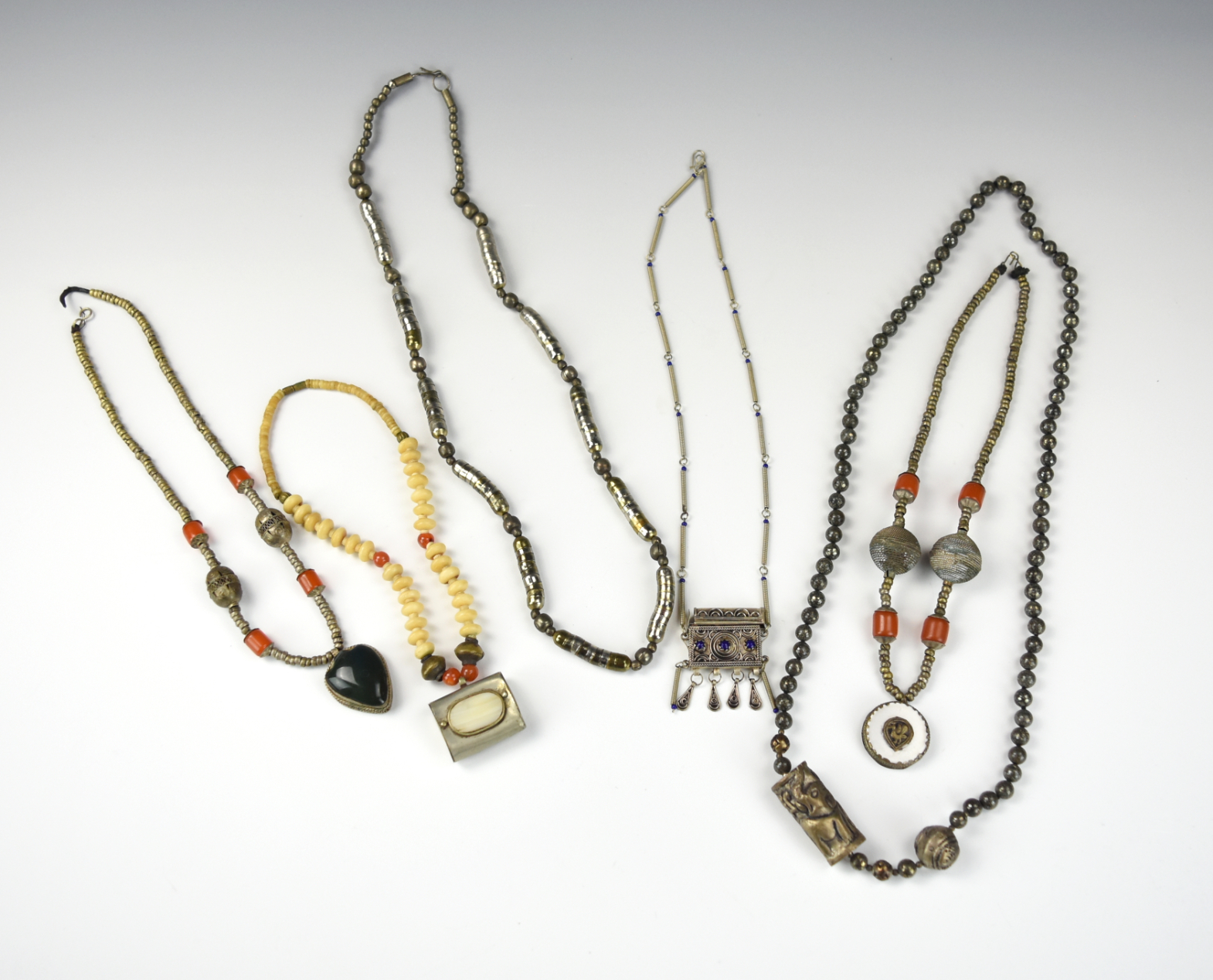 SIX TIBET NECLACE W/ AGATE, BONE,