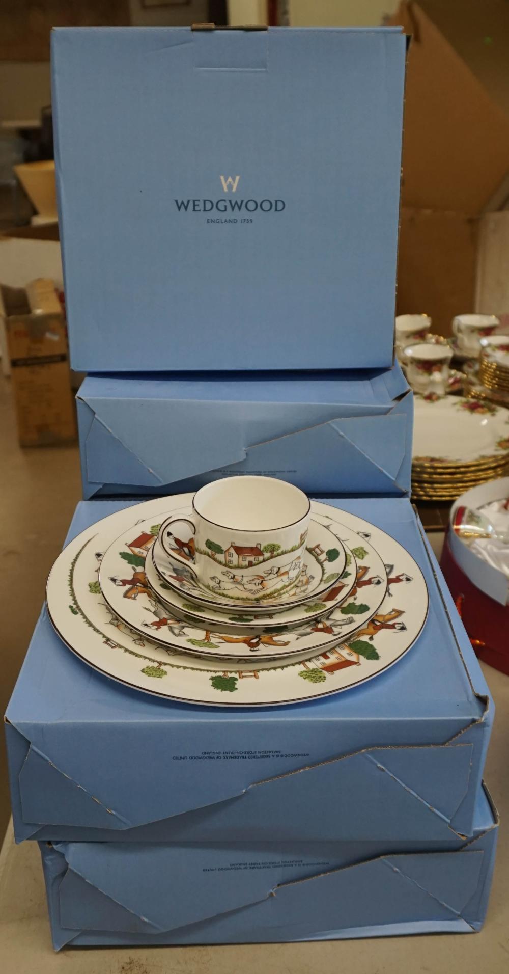 SIX WEDGWOOD HUNTING SCENE