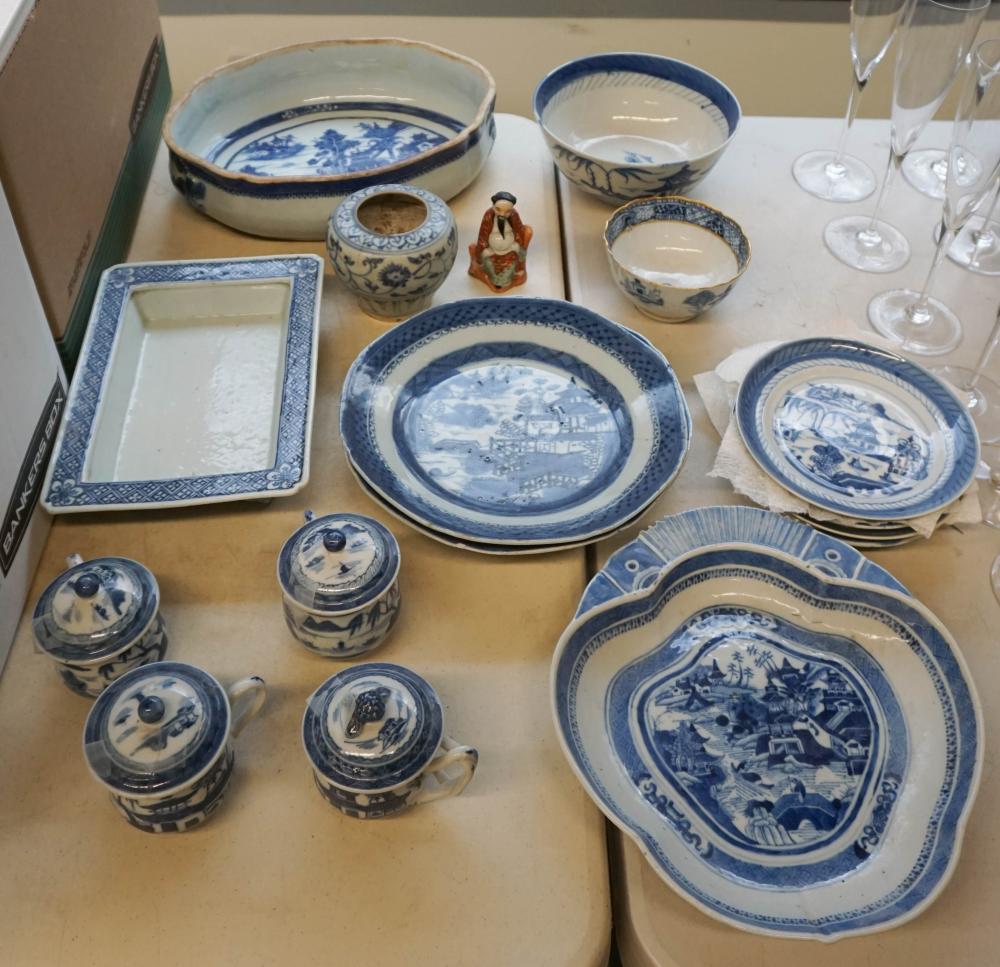 SIXTEEN CHINESE WILLOWWARE AND