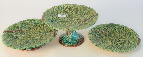 SIXTEEN PIECE LOT OF MAJOLICA