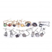 SIXTEEN VINTAGE TIE TACK / BAR