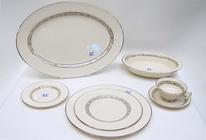 SIXTY PIECE LENOX FINE CHINA SET in