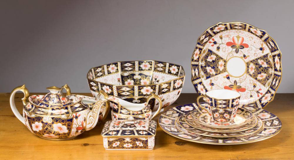 SIXTY-SIX PIECE ROYAL CROWN DERBY