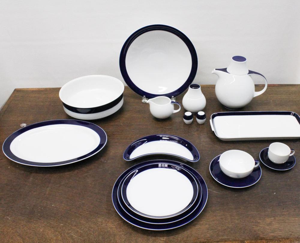 SIXTY-TWO PIECE HEINRICH CHINA