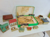 SKANEATELES WOODEN TRAIN SET,