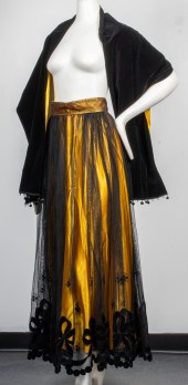 SKIRT & SHAWL EVENINGWEAR ENSE