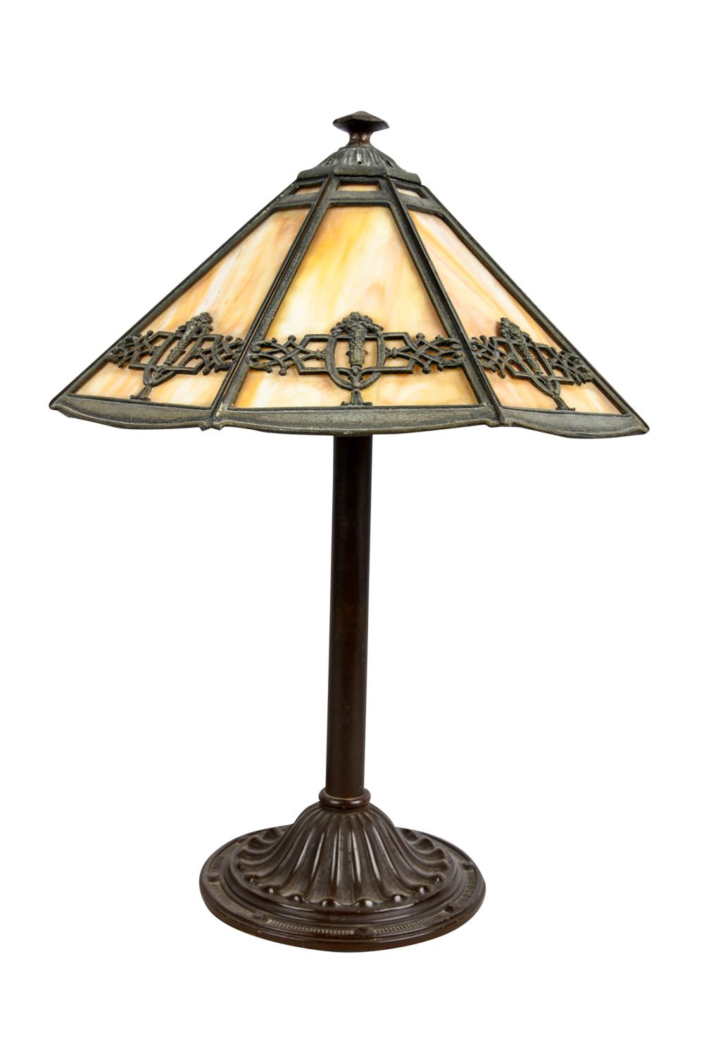 SLAG GLASS SHADE TABLE LAMPwith