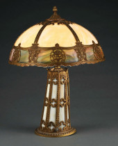 SLAG GLASS TABLE LAMP W/ LIGHT