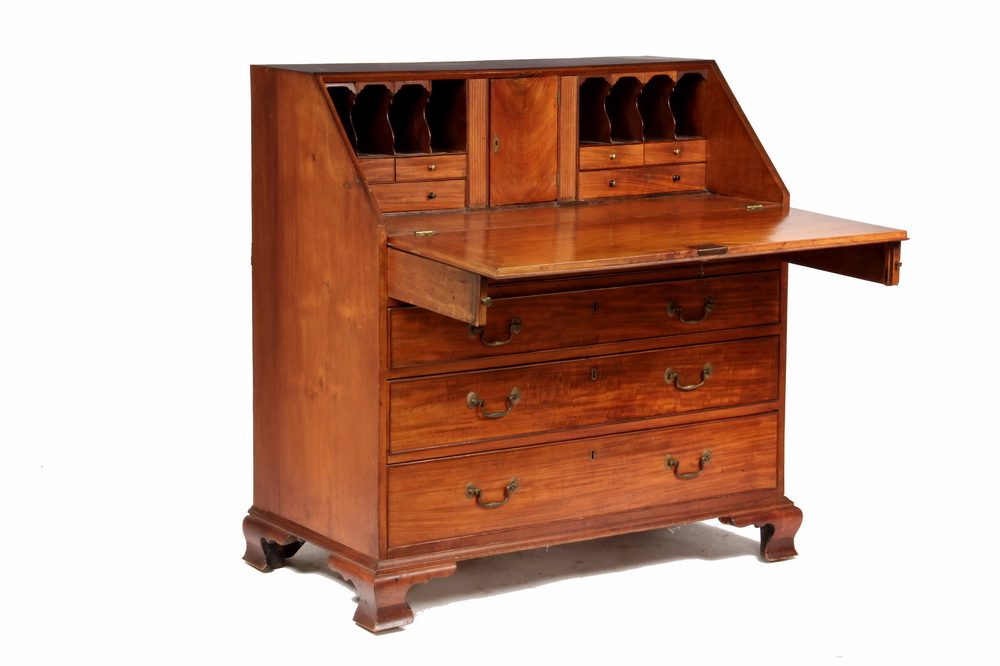 SLANT-FRONT DESK - 18th c