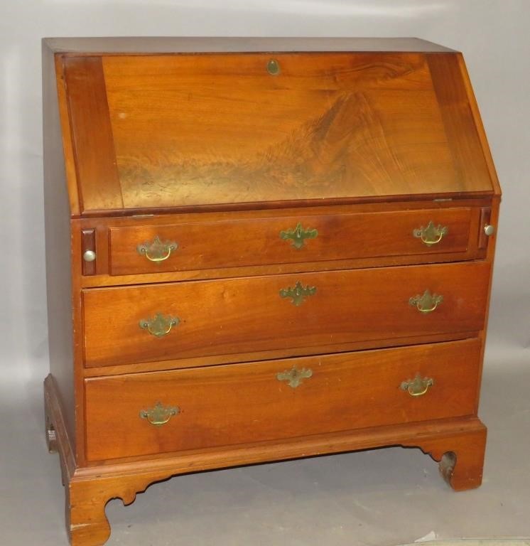 SLANT FRONT DESKca. 1800; in cherry