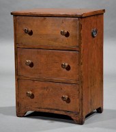 SMALL AMERICAN FEDERAL PINE CH