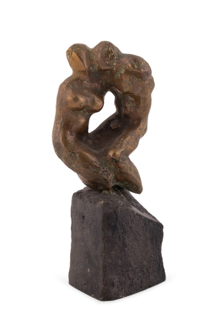 SMALL BRUTALIST STYLE NUDE COUPLE