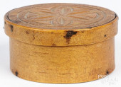 SMALL CARVED BENTWOOD BANDBOX<