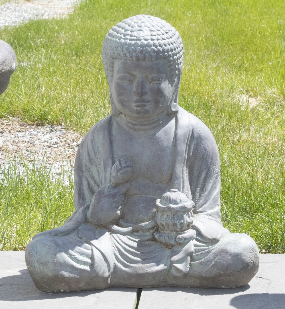 SMALL CAST STONE GARDEN STATUE OF