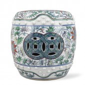 SMALL CHINESE DOUCAI GLAZED GA